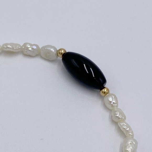 14k Gold Freshwater Pearl & Onyx Bead Bracelet - Picture 2 of 9